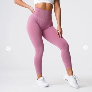 NVGTN Curve Seamless Leggings Pastel Pink activewear workout leggings